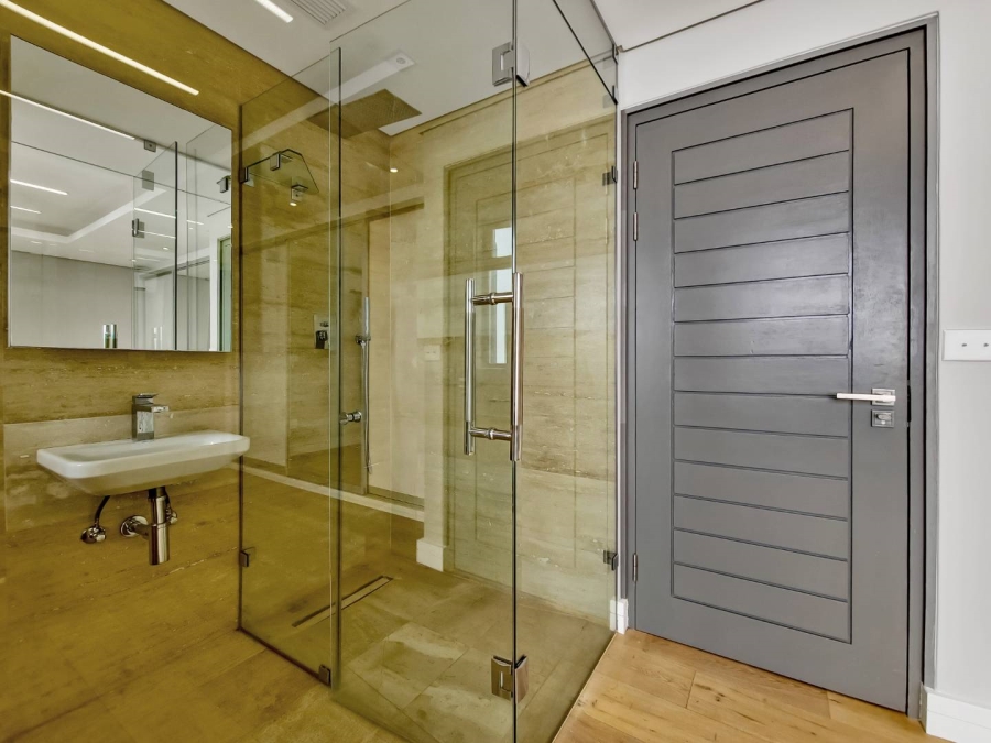 To Let 2 Bedroom Property for Rent in Vredehoek Western Cape